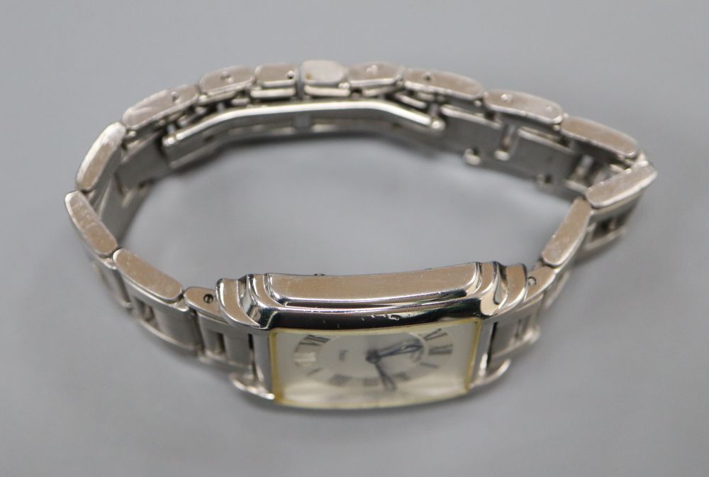 A gentlemans modern stainless steel Raymond Weil Saxo quartz wrist watch, no box or paperwork.